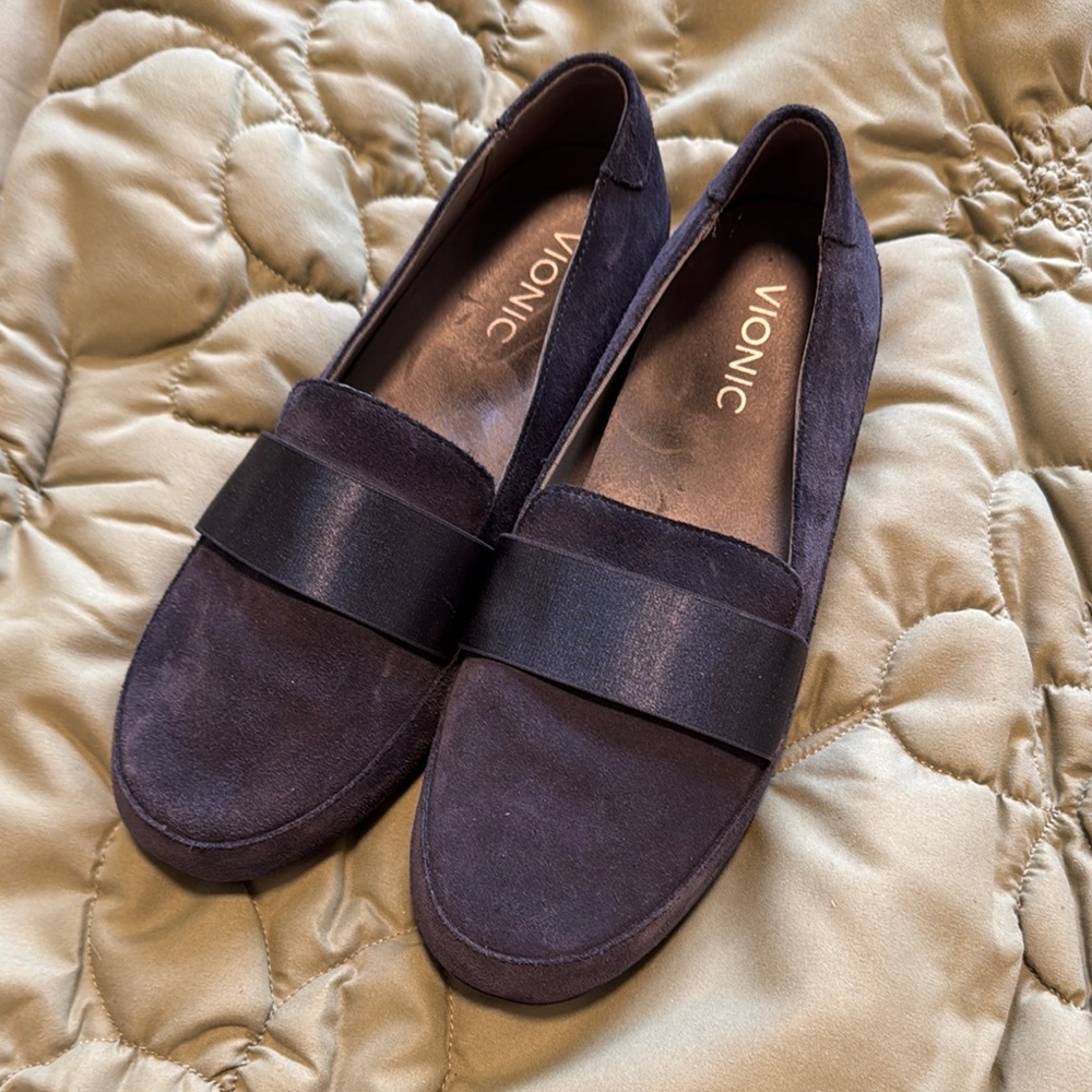 Vionic Black Flats Elegant Comfort Loafers